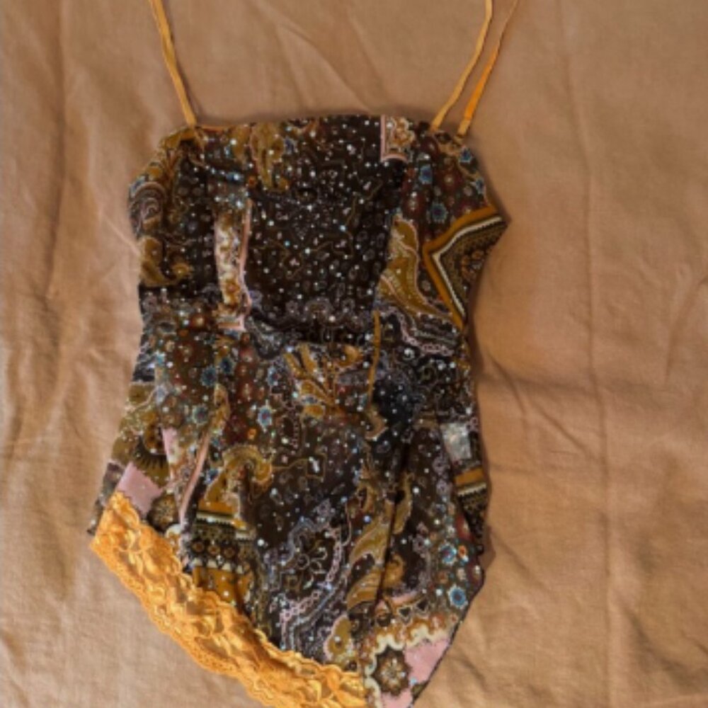 Womens Paisley Print Lace-Trim Tank Top in Mustard Brown